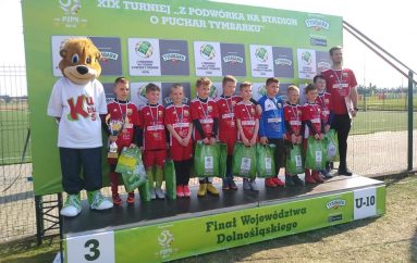 3 miejsce w woj. dolnośląskim dla młodych piłkarzy Akademii Piłki Nożnej Sobótka  – TYMBARK CUP 2019!!!